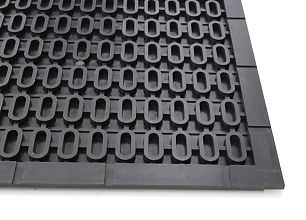 Тактильная лента угловая в алюминиевом профиле противоскользящая