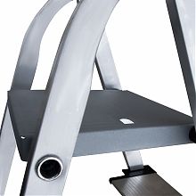 Стремянка алюминиевая со ступенями 130 мм и органайзером NV2118.6